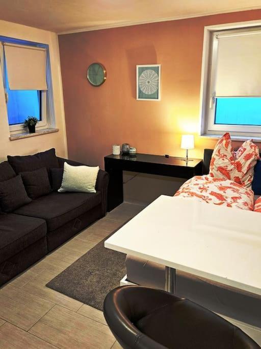 Schoenes Apartment In Muenchen Екстериор снимка